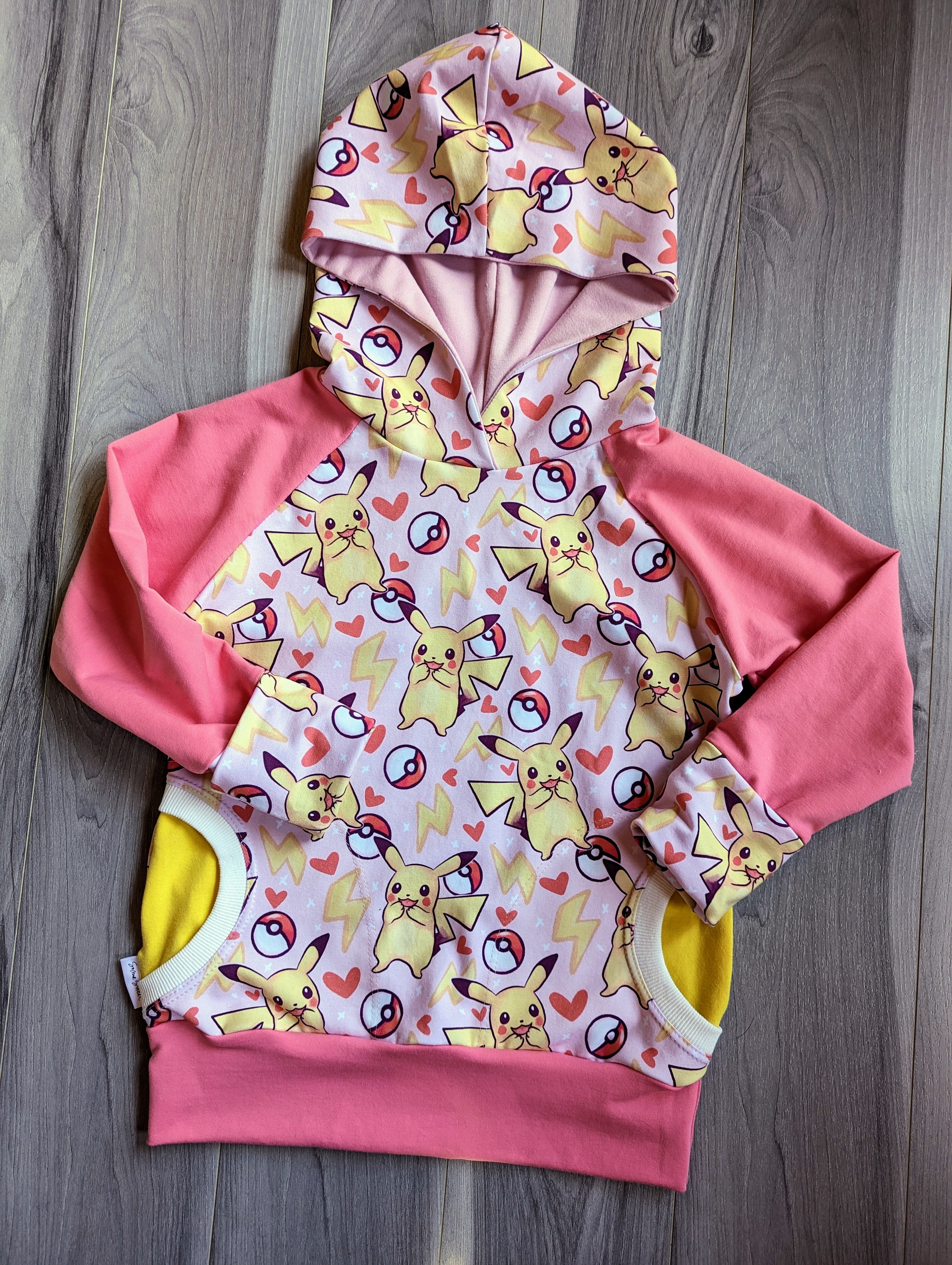 Side pocket hoodie