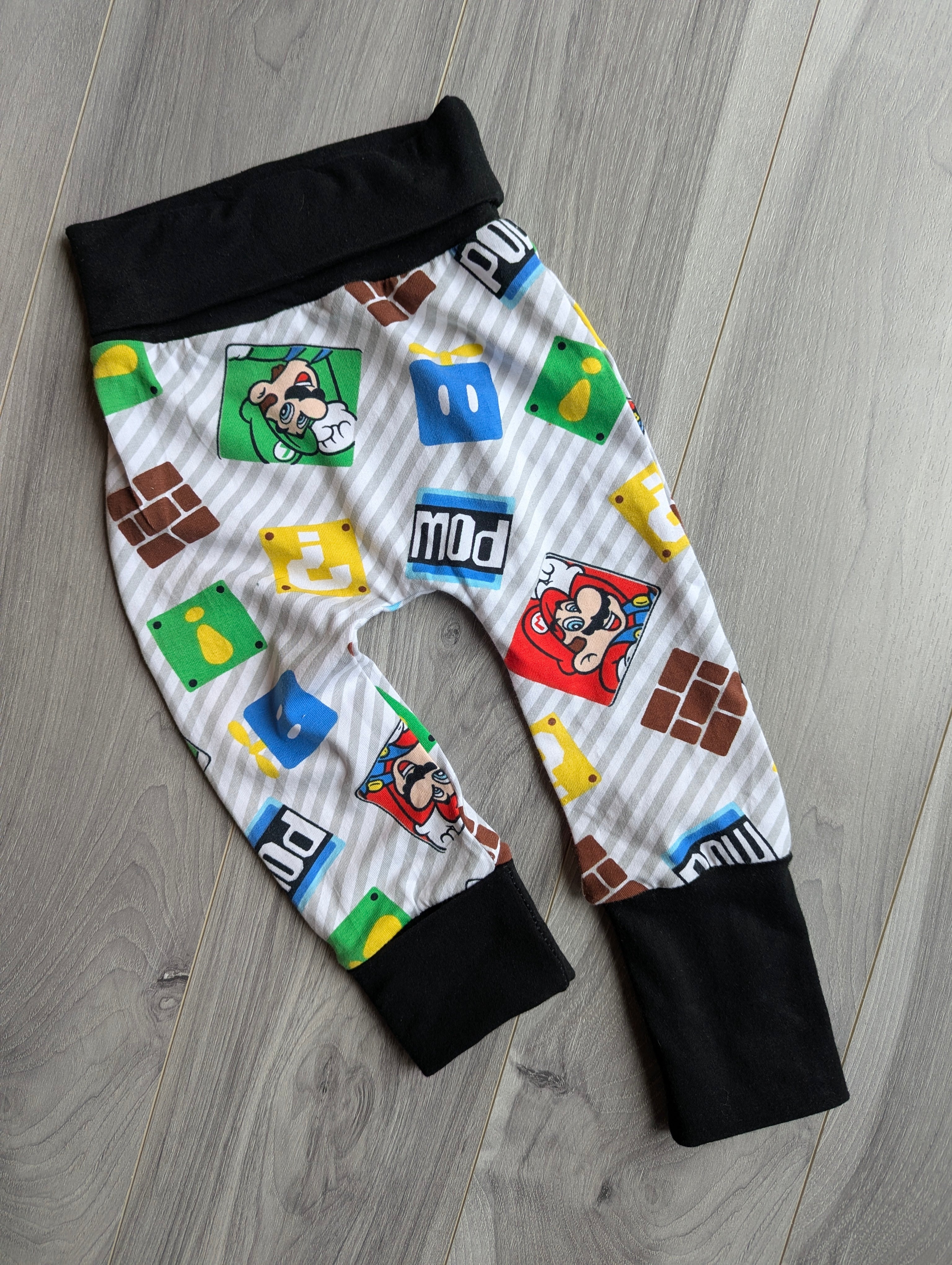 Mario grow-with-me pants