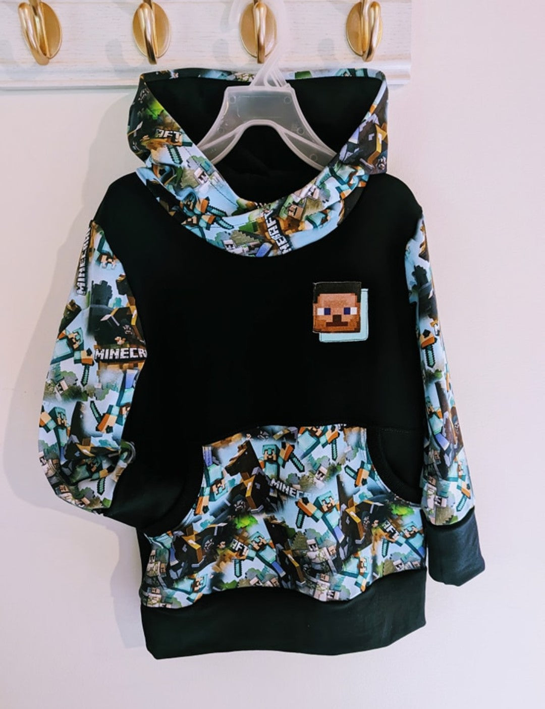 Minecraft front pocket grow-with-me hoodie