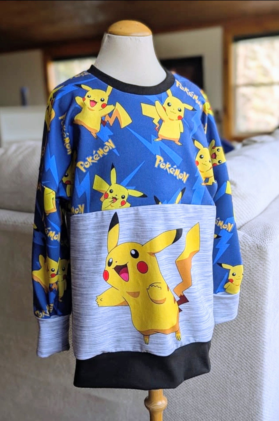 Slouchy fit, grow-with-me Pikachu crew